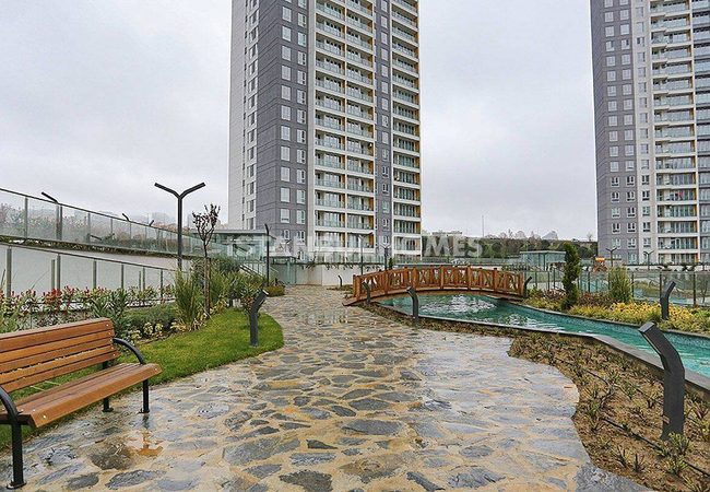 Luxurious Apartments in Istanbul Bahcesehir with Lake View 14