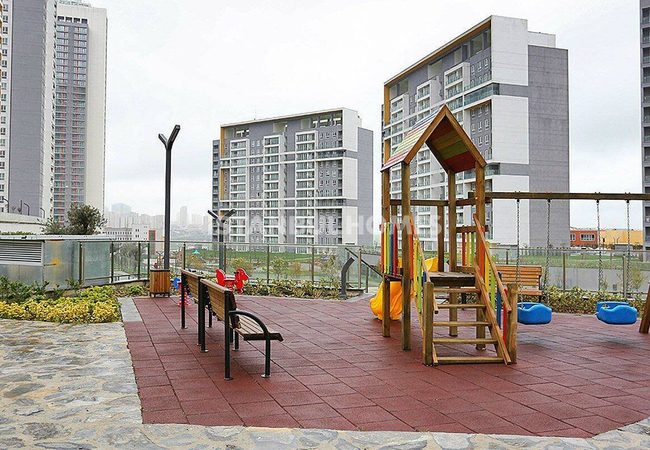Luxurious Apartments in Istanbul Bahcesehir with Lake View 10