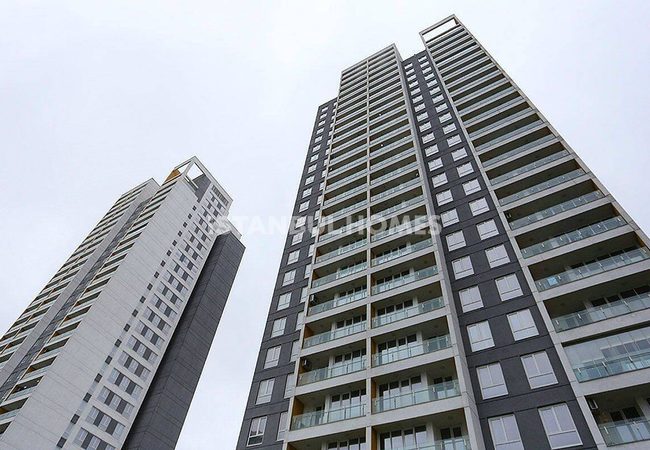 Luxurious Apartments in Istanbul Bahcesehir with Lake View 6