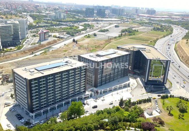 Real Estate in a Complex with Rich Facilities in Kucukcekmece 2
