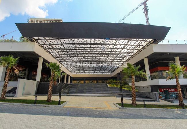 Esenyurt'ta Aktif Konumda Lüks Site İçinde Satılık Dükkanlar 3