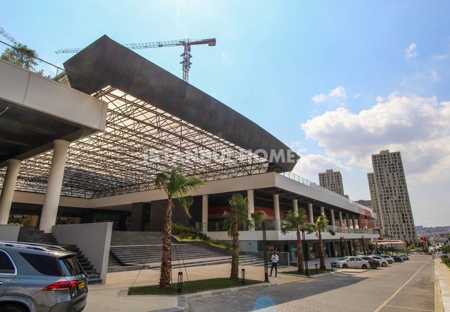 Esenyurt'ta Aktif Konumda Lüks Site İçinde Satılık Dükkanlar 2