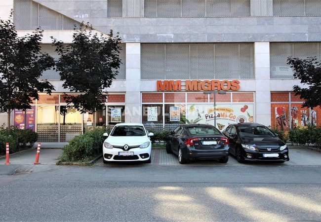 Investition Geschäfte In Einem Komplex In Kadikoy Fikirtepe 2