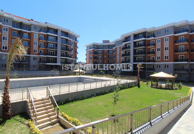Immobilien In Einer Anlage Mit Pools In Istanbul Silivri 9