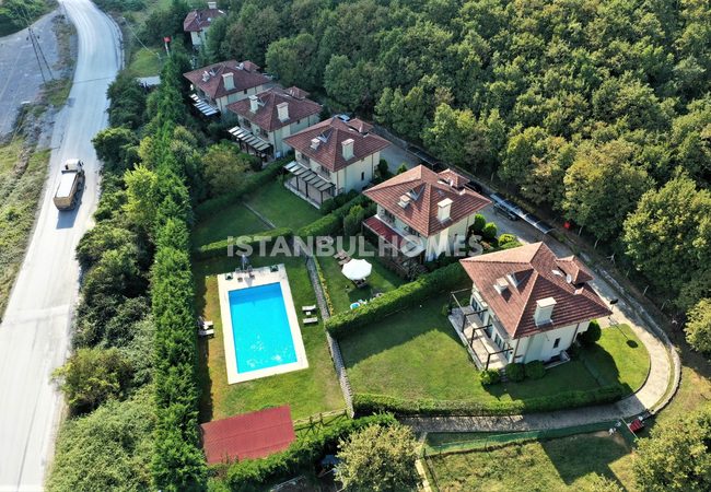 Peaceful House Surrounded by Nature in Istanbul Omerli 4