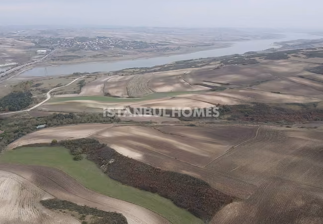 Lands for Investment Close to the Airport in Istanbul 3