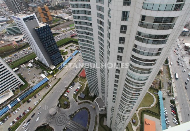 Apartment in a Complex with Rich Facilities in ümraniye 13