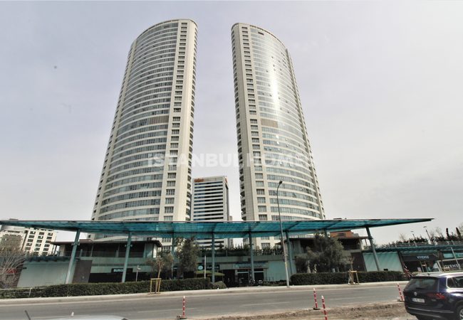 Apartment in a Complex with Rich Facilities in ümraniye 3