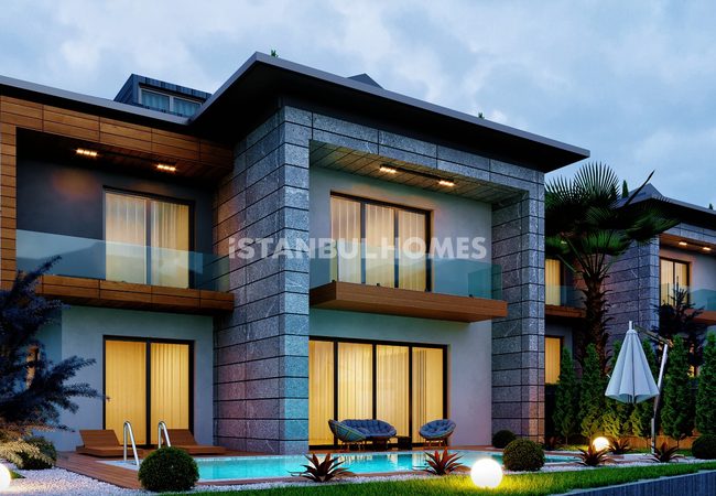 New Build Triplex Villas with Private Pool in Beylikduzu 3