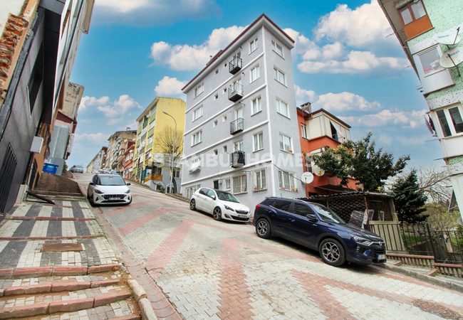 Centrally Located One-bedroom Apartment for Sale in Uskudar