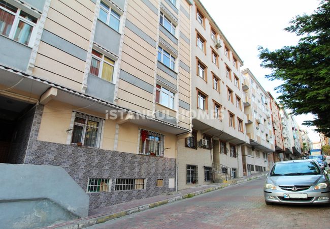 Bahçelievler'de Ulaşım Noktalarına Yakın Yatırımlık Daire 3