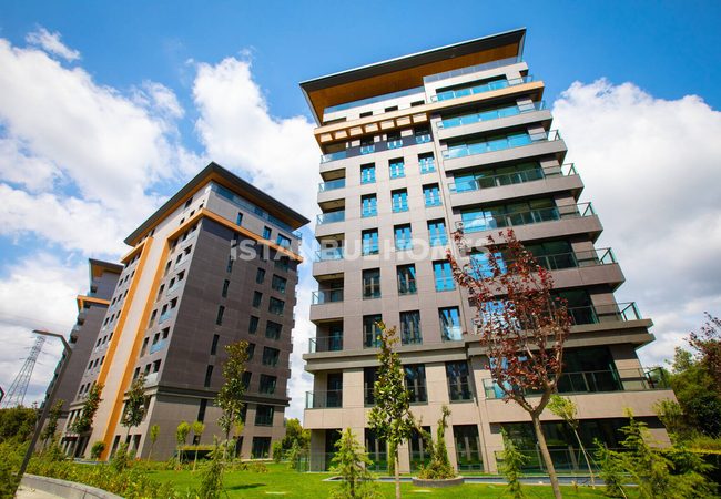 Spacious Real Estate with Forest View in Kağıthane Istanbul 2