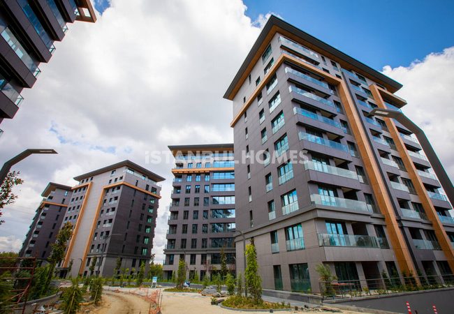 Spacious Real Estate with Forest View in Kağıthane Istanbul 3