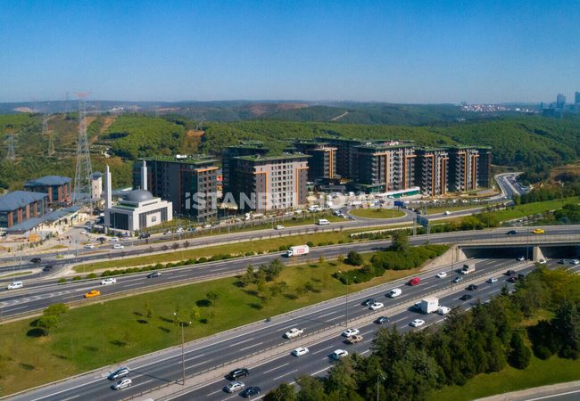 Spacious Real Estate with Forest View in Kağıthane Istanbul 6