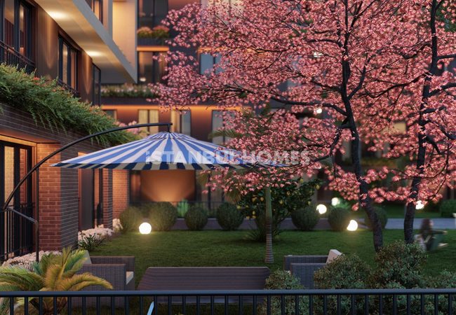 Real Estate with Bosphorus Views in a Secure Complex in Uskudar 2