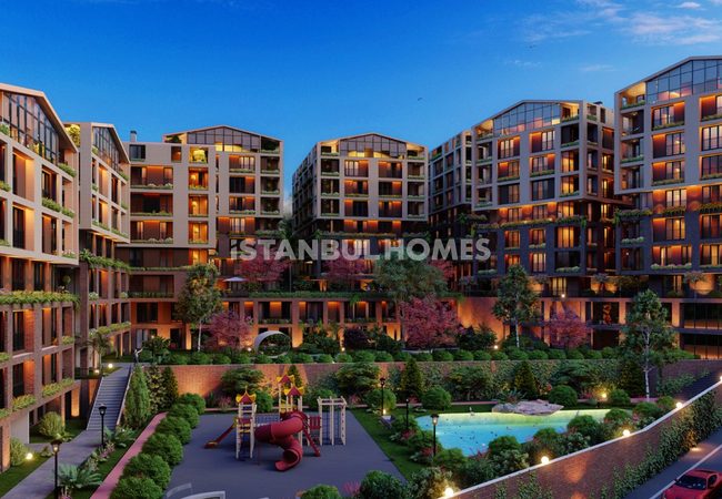 Real Estate with Bosphorus Views in a Secure Complex in Uskudar