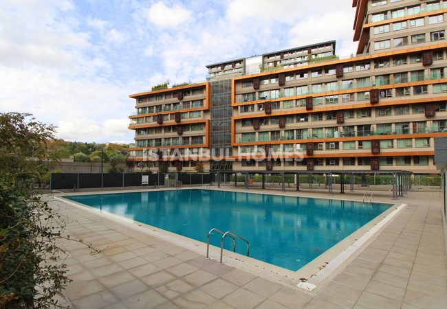 İstanbul Zeytinburnu'nda Prestijli Sitede Kullanışlı Daire 4