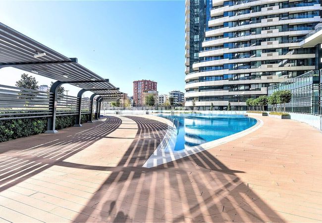 Immobiliers Résidentiels Avec Terrasse Et Balcon À Istanbul 5