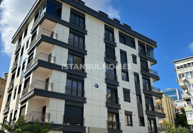 Duplex-wohnung Mit Geräumigen Interieurs In Besiktas