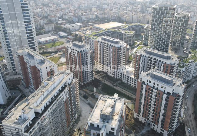 Wohnungen In Einem Sicheren Pool Komplex In Kartal Istanbul 1