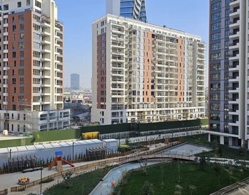 Apartments in a Secure Complex with Pool in Kartal Istanbul 3