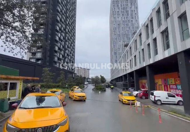 Gewerbeimmobilie In Einem Luxuskomplex In Istanbul, Bagcilar 3