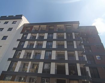 Просторная недвижимость рядом с метробусом в Бешикташе 3