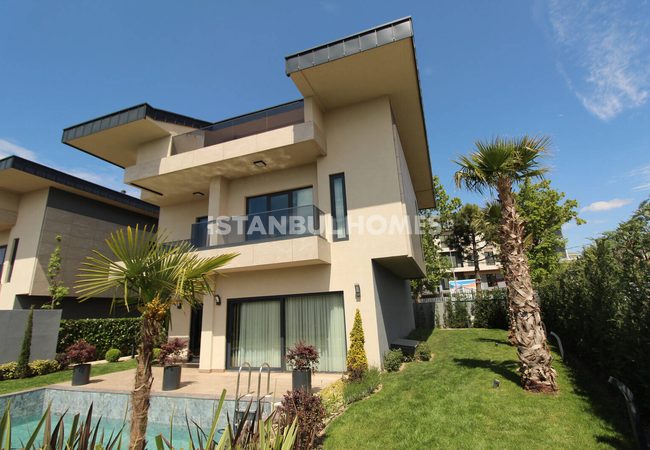 Spacieuses Maisons Triplex Près De La Mer À Istanbul Beylikduzu 2