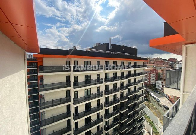 Wohnungen Mit Blick Auf Pool Und Stadt In Kağıthane Istanbul 3