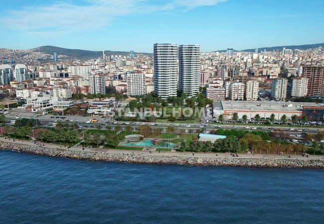 Flats with Sea and Islands Views in Kartal İstanbul