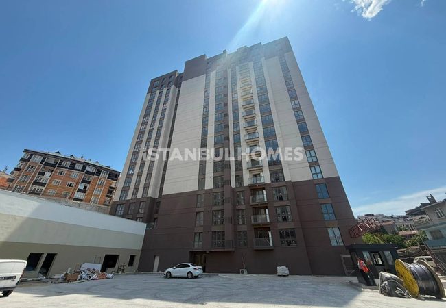 İstanbul Gaziosmanpaşa'da Modern Site İçinde Daireler