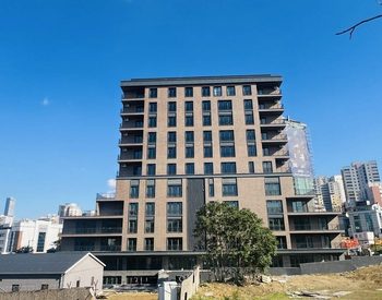 Commercial Properties on Main Street in Ataşehir 1