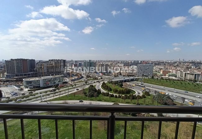 伊斯坦布尔 Zeytinburnu 区带健身房和停车场的公寓 4