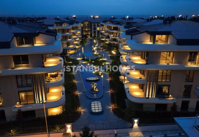 Bakırköy'de Zengin Özelliklere Sahip Sitede Satılık Şık Daireler 7