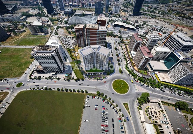 Appartements 1, 2 Et 3 Chambres Avec Piscine À Bağcılar Istanbul