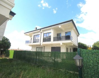 İstanbul Silivri’de Özel Havuzlu Müstakil Villalar 2