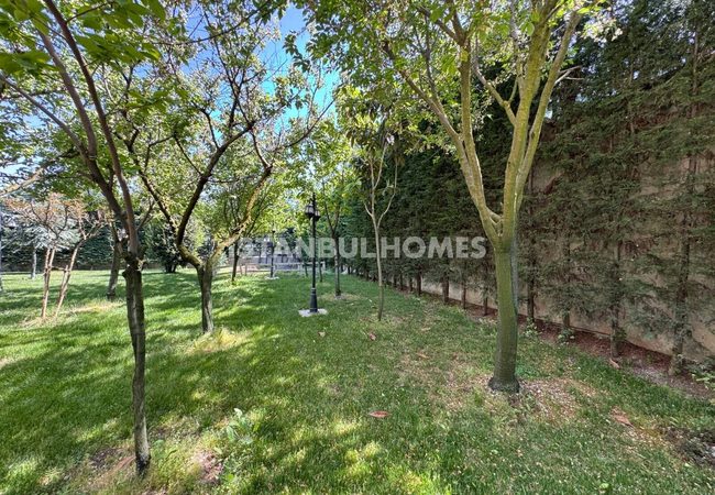 İstanbul Büyükçekmece'de Marina Yakınında Havuzlu Geniş Villa 8