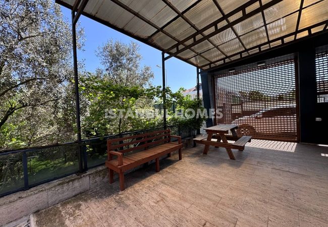 İstanbul Büyükçekmece'de Marina Yakınında Havuzlu Geniş Villa 10