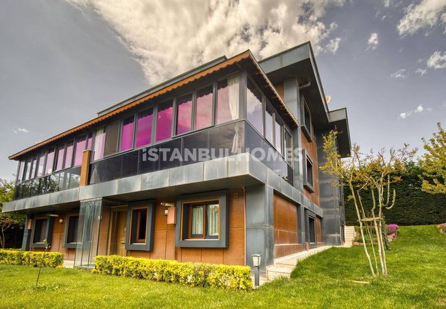 İstanbul Büyükçekmece'de Marina Yakınında Havuzlu Geniş Villa 6