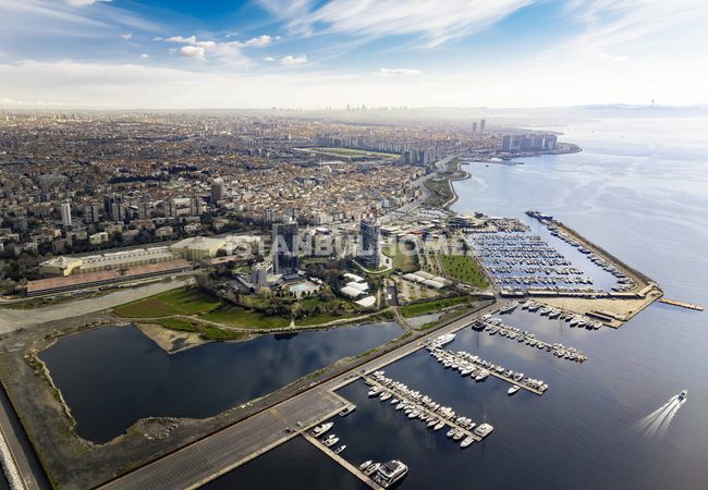Stylish Middle Floor Apartments and Penthouses in Bakirkoy 6