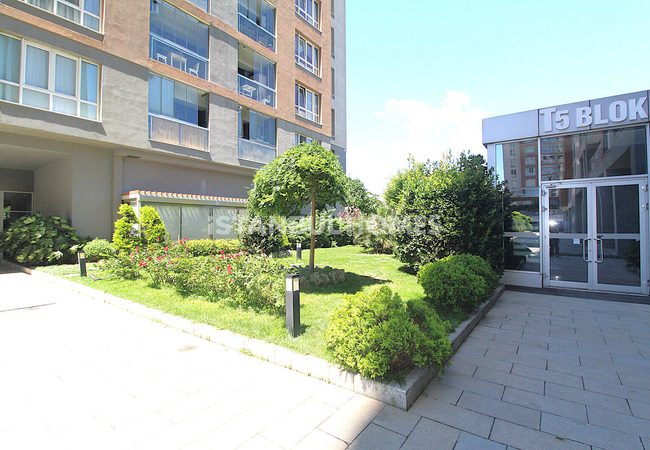 High-end Middle Floor Apartment in Eyüpsultan Istanbul 12