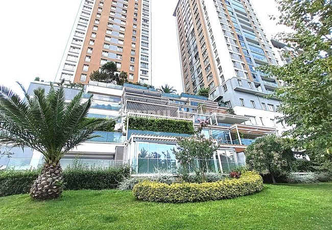 High-end Middle Floor Apartment in Eyüpsultan Istanbul