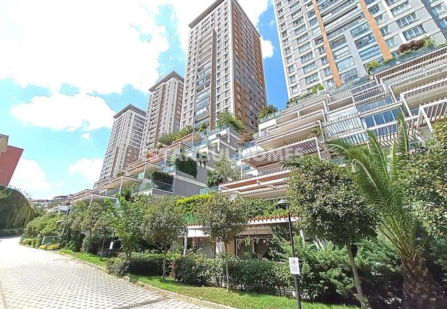 High-end Middle Floor Apartment in Eyüpsultan Istanbul 3