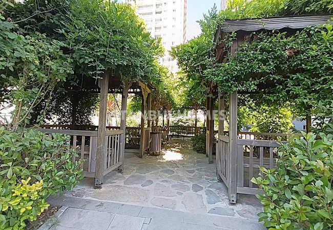 High-end Middle Floor Apartment in Eyüpsultan Istanbul 13
