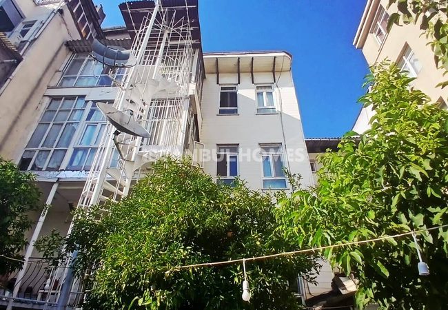 Потрясающий дом с развитой инфраструктурой в Стамбуле 10