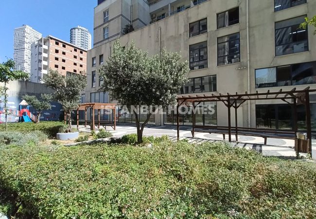 İstanbul Esenyurt'ta Ortak Havuzlu Şık Tasarımlı Daire 2