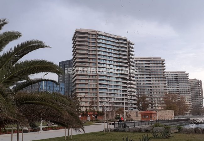 مكاتب عالية الجودة بالقرب من الشاطئ في مجمع فاخر في باكيركوي 8