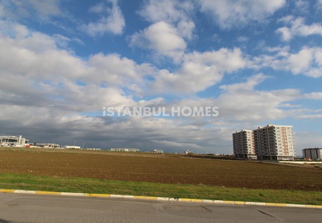 İstanbul Silivri'de Yatırımlık İmarlı 27300 M² Arsa 2