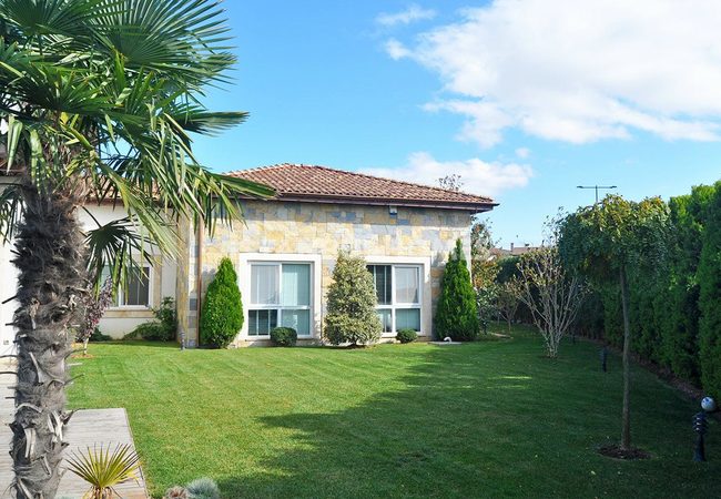 Maisons Plain-pied À Istanbul Entourées Par La Nature 15