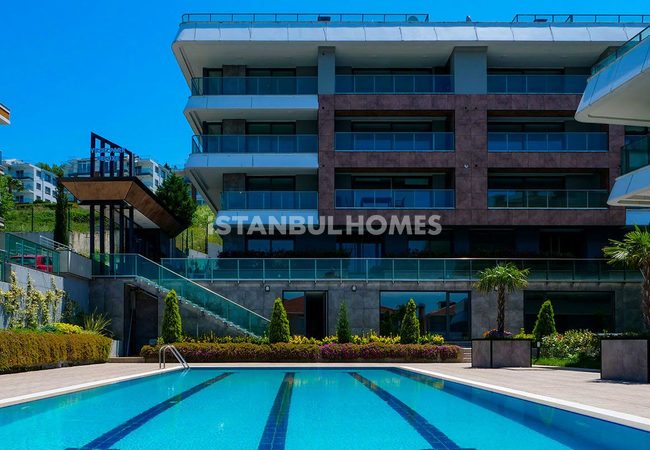 Spacious Sea View Real Estate in Buyukcekmece, Istanbul 4